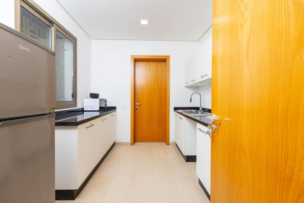 Appartement Modern 2Br Retreat In Marina Sale Luxury Living à Hajja Extérieur photo