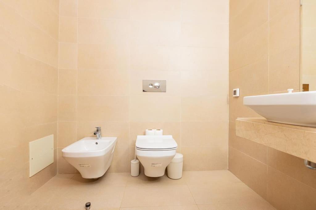Appartement Modern 2Br Retreat In Marina Sale Luxury Living à Hajja Extérieur photo