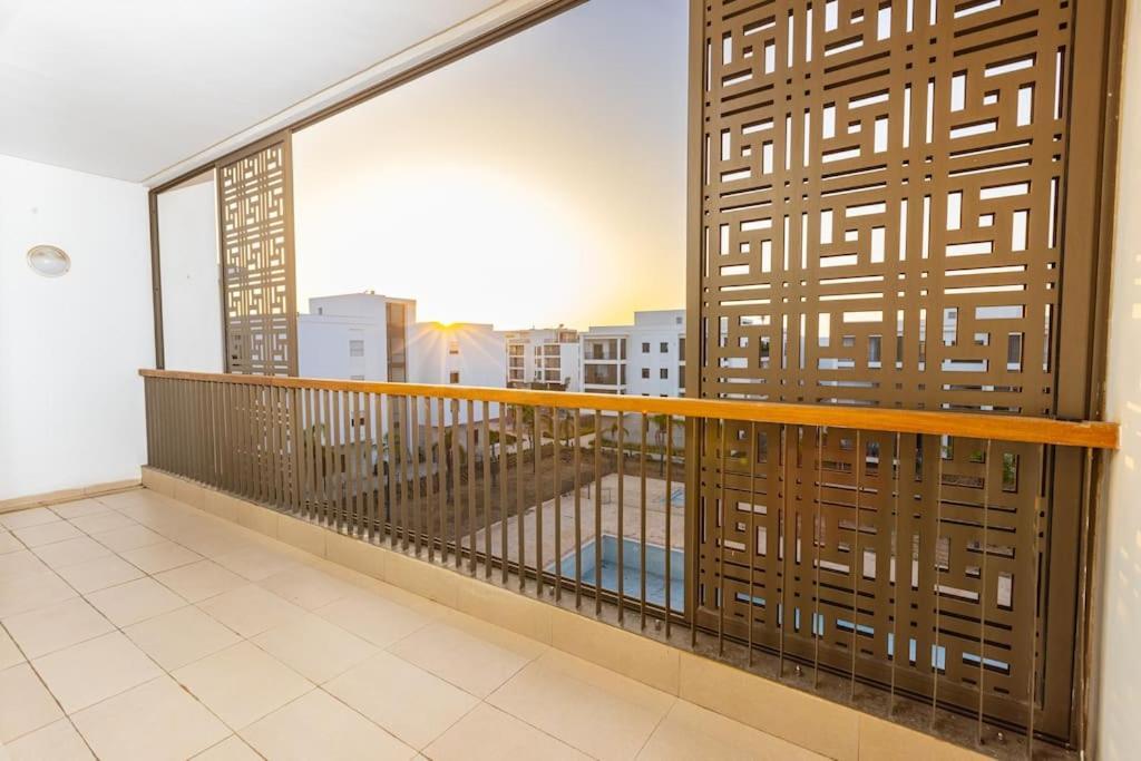 Appartement Modern 2Br Retreat In Marina Sale Luxury Living à Hajja Extérieur photo